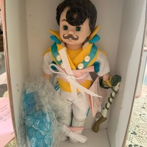 Madame Alexander Wizard of Oz, munchkin soldier, Doll